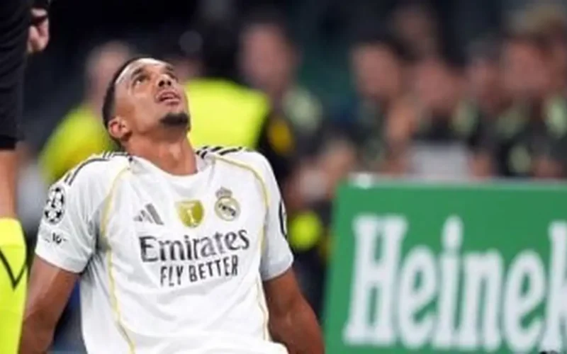تقرير صحيفة آس.. حقيقة رحيل ترينت ألكساندر أرنولد عن صفوف ريال مدريد